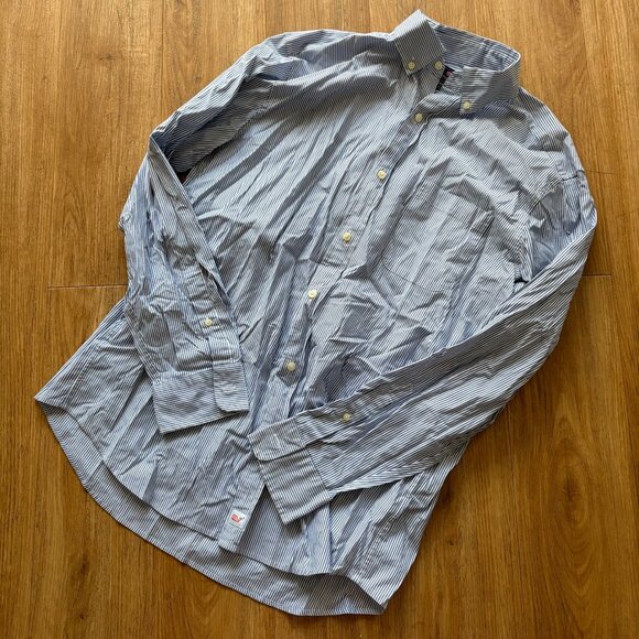 Vineyard Vines Tops - Vineyard Vines Long Sleeve Front Button Shirt Stripe Blue Women’s Size M